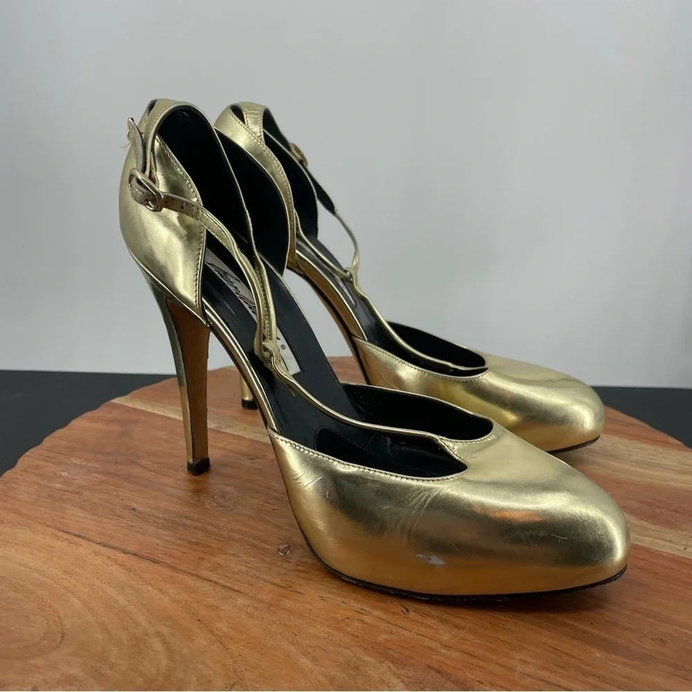 Brian Atwood Vintage Gold T-Strap‎ Platform Pumps 37.5 US 7.5